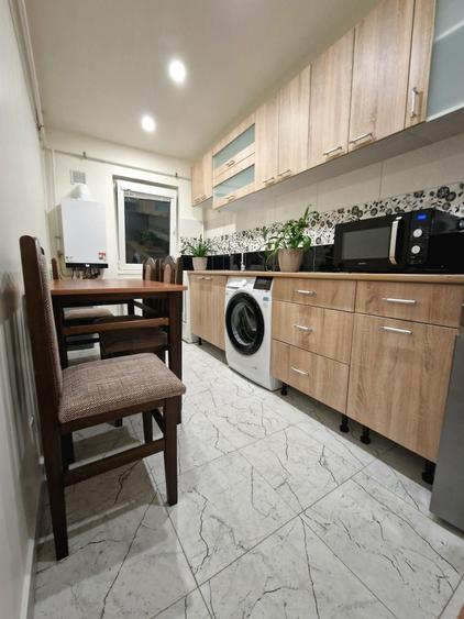 Apartament cu 2 camere decomandat în Cug