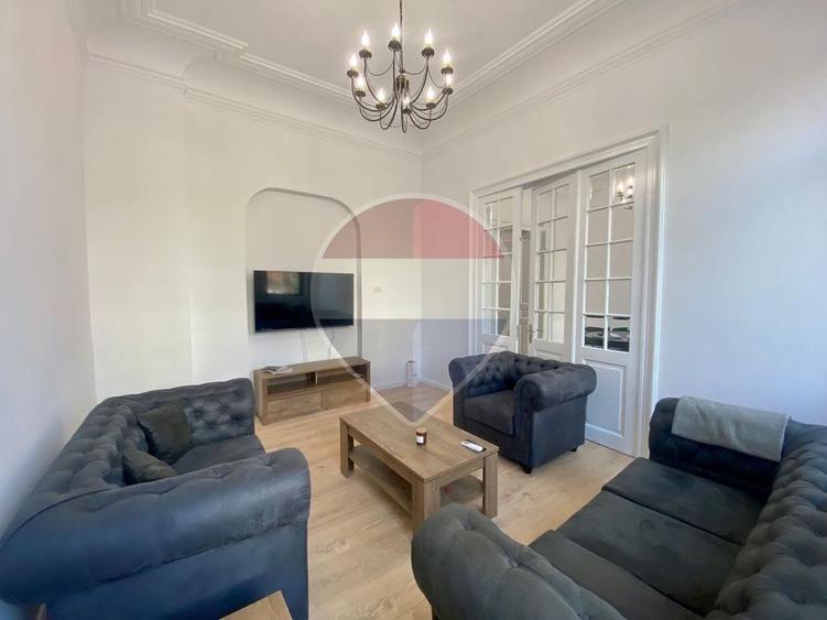 Apartament cu 3 camere decomandat, mobilat în Ultracentral