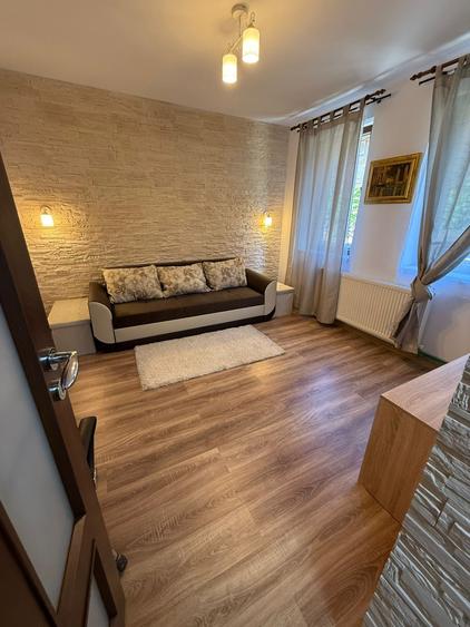 Duplex cu 2 camere cu Canalizare în P-ța Unirii