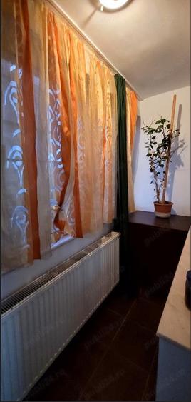 Apartament cu 3 camere decomandat în Exterior Vest