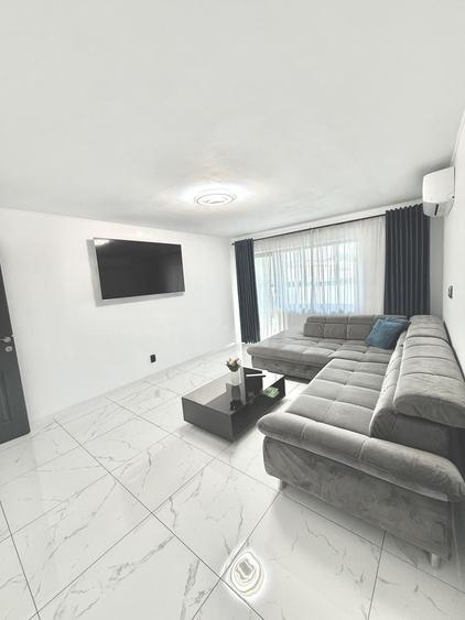 Apartament cu 3 camere în Petru Rareș
