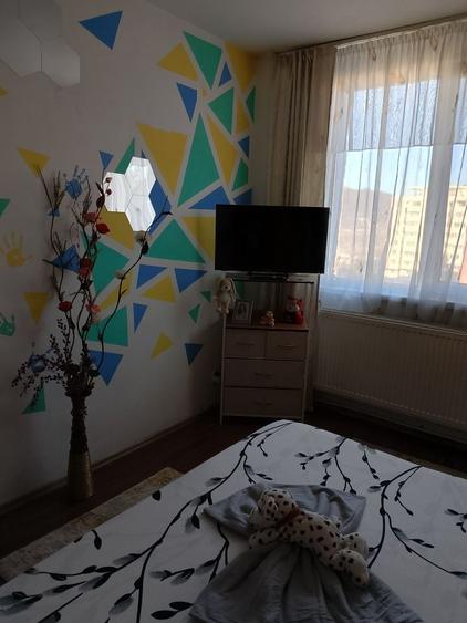 Inchiriez apartament 2 camere - 4