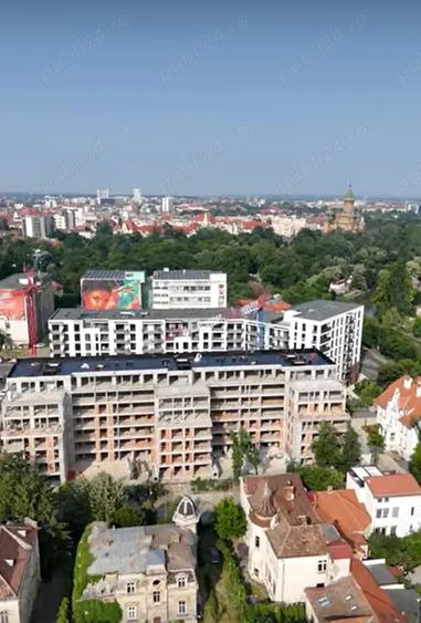 Apartament cu 3 camere decomandat în Vest