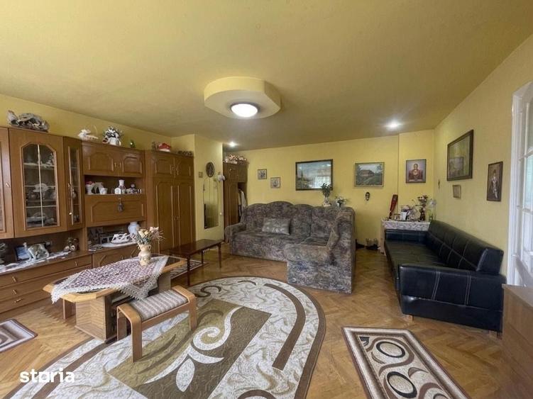 Apartament cu 2 camere decomandat în Exterior Vest