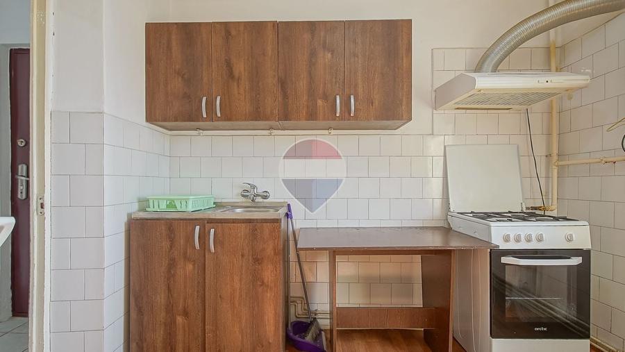 Apartament cu 2 camere decomandat în Gemenii