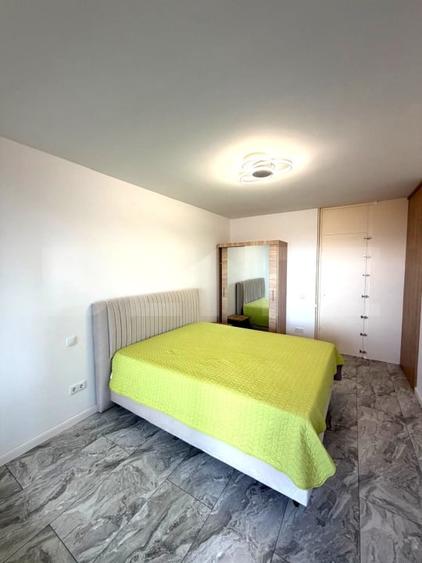 Apartament cu 3 camere semidecomandat, mobilat în Zorilor