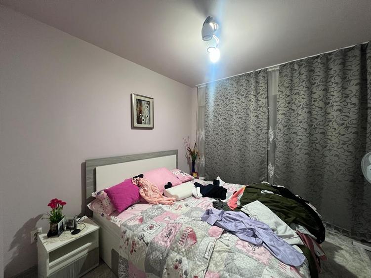 Apartament cu 2 camere decomandat, mobilat în Central