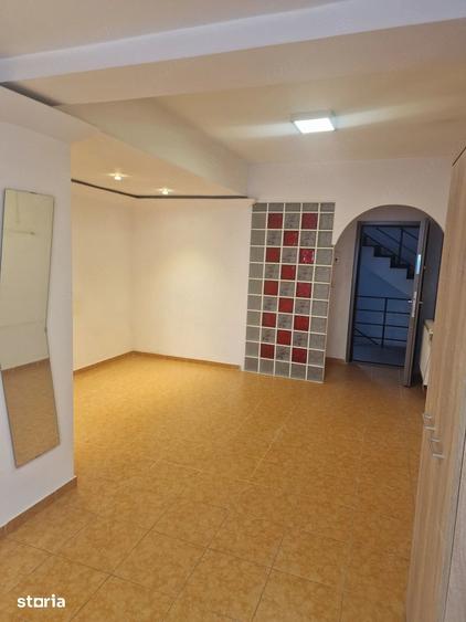Spațiu comercial, de 70 mp, în Alexandriei
