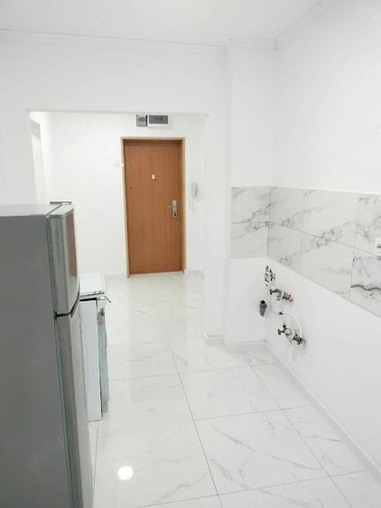 Apartament cu 2 camere decomandat în Vest