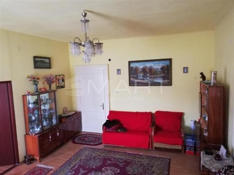 Casă cu 9 camere cu Teren 1545 Mp în Cristian