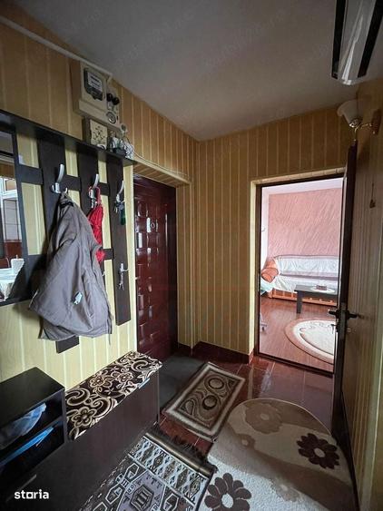 Apartament cu 2 camere decomandat în Micro 20
