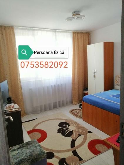 Apartament cu 3 camere decomandat în Alexandru cel Bun