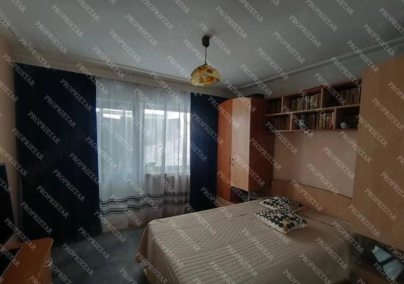 Apartament cu 4 camere decomandat în Metalurgie