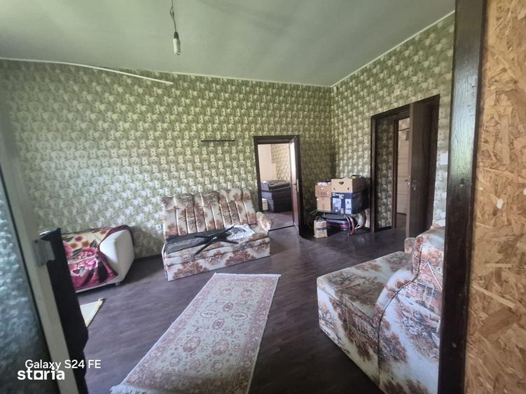 Casă cu 4 camere în Ștefan cel Mare