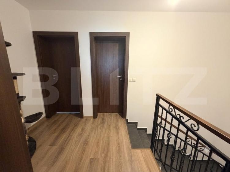 Duplex cu 5 camere cu Canalizare în Dumbrăvița