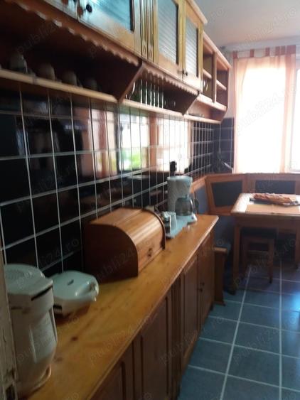 Apartament cu 4 camere semidecomandat în Orșova