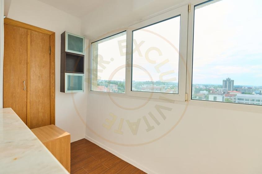 Apartament cu 3 camere decomandat, mobilat în Ultracentral