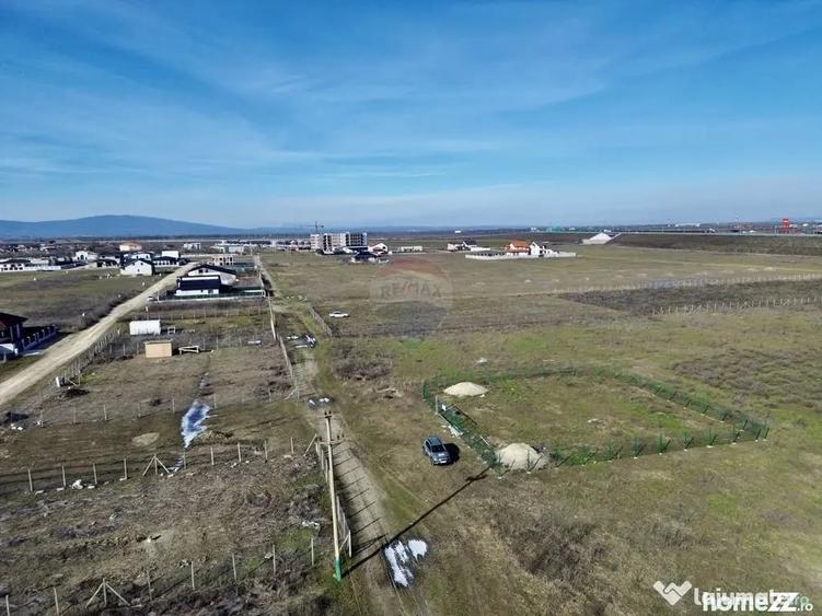 Teren de 662 mp, în Nord