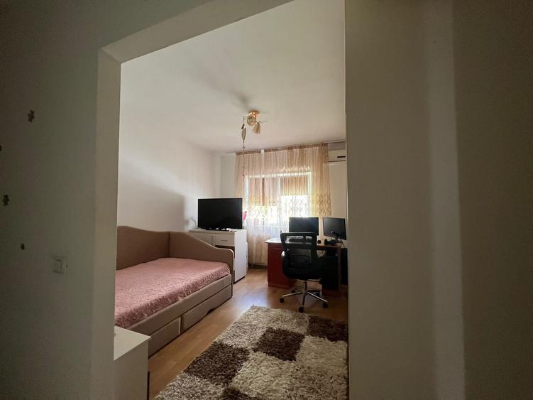 Apartament cu 2 camere decomandat în Tomis III
