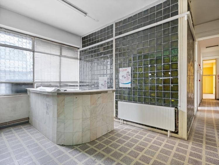 Spațiu comercial, de 440 mp, în Centru Civic