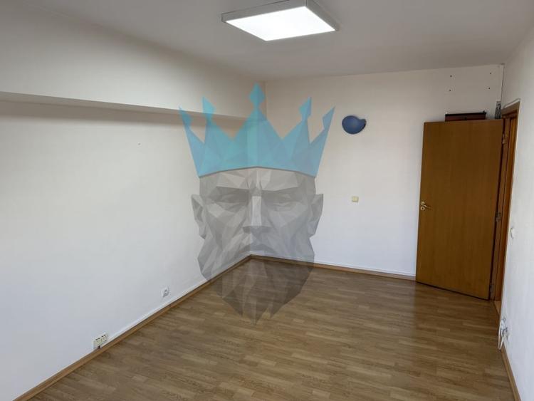 Apartament cu 2 camere decomandat în P-ța Unirii