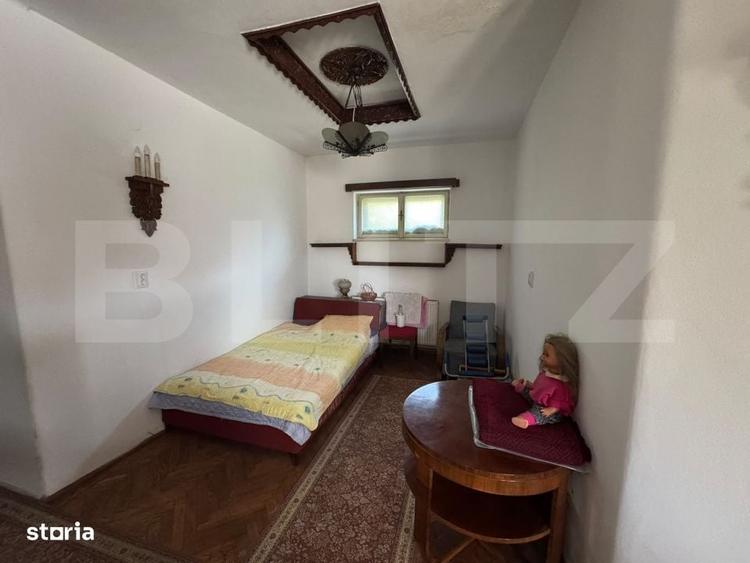 Casă cu 4 camere în Vinerea