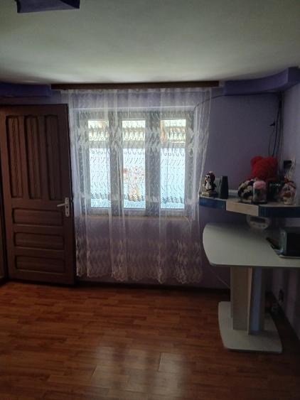 Casă individuală cu 3 camere cu Teren 4501 Mp în Livezi