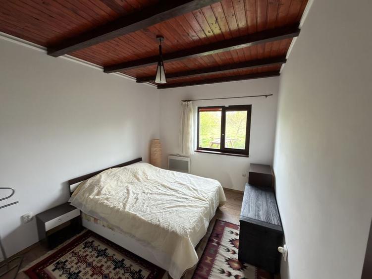 Casă cu 3 camere cu Teren 4858 Mp în Silistraru