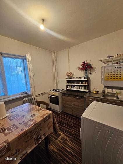 Apartament 3 camere, decomandat, etajul 1. Lapus - 4