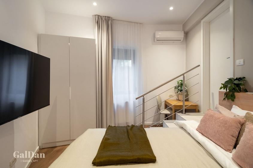 Apartament cu 3 camere, mobilat în Calea Victoriei