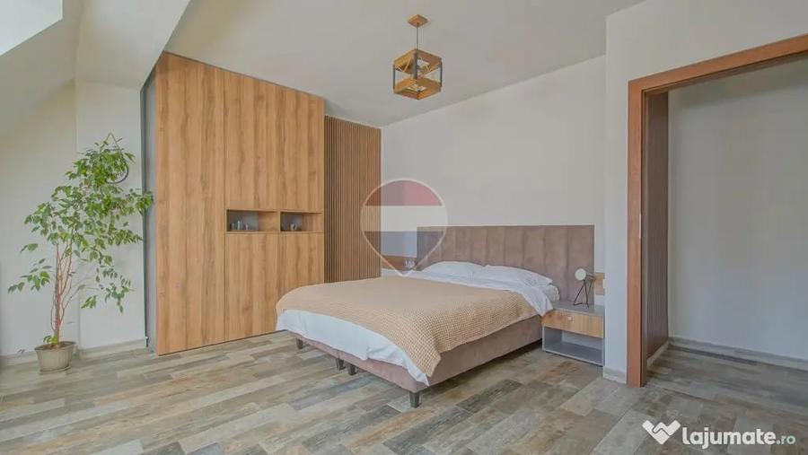Casă cu 4 camere cu Teren 630 Mp în Central