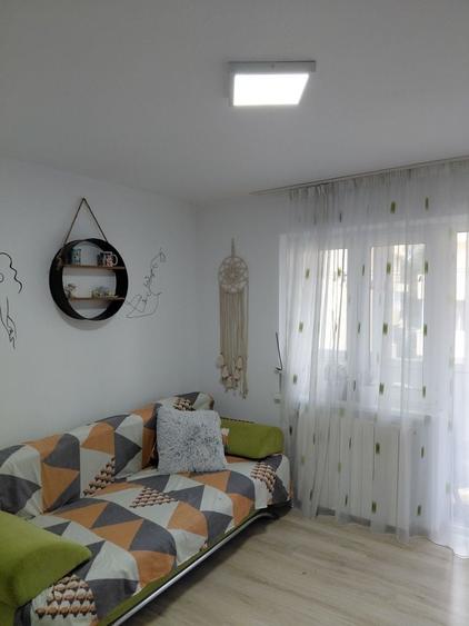 Apartament cu 2 camere semidecomandat în Uric