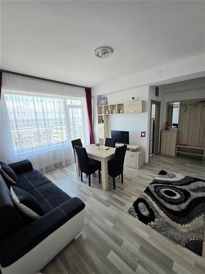 Apartament cu 2 camere semidecomandat, mobilat în Central