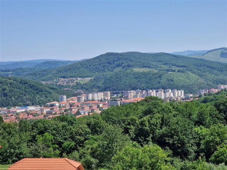 Teren Construcții intravilan de 450 mp, în Central