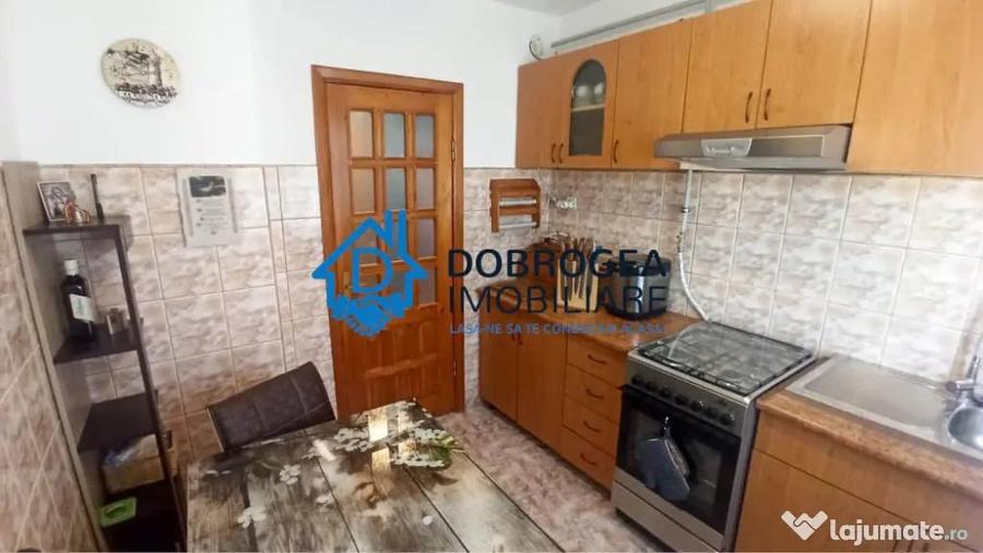 Apartament cu 2 camere semidecomandat în Păcii