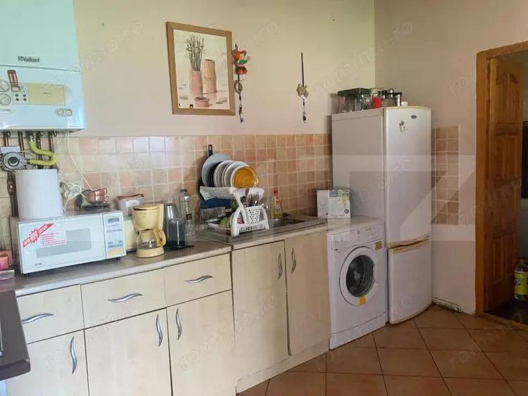 Casă cu 3 camere cu Teren 460 Mp în Central