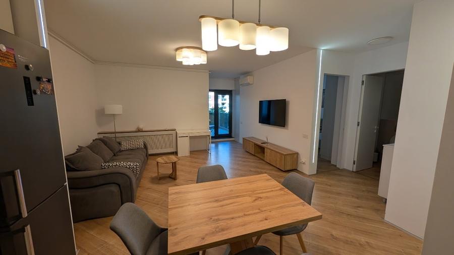 Apartament cu 3 camere decomandat în Central
