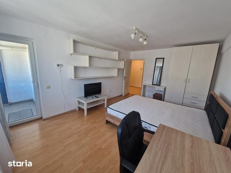 Garsonieră decomandată în Bună Ziua