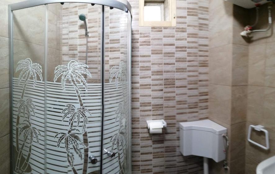 Garsonieră decomandată în Lazaret