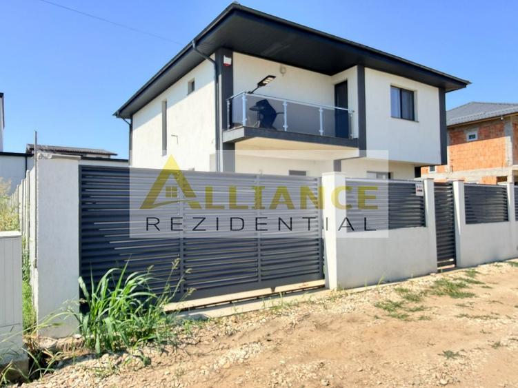 Casă individuală cu 5 camere cu Canalizare în Berceni
