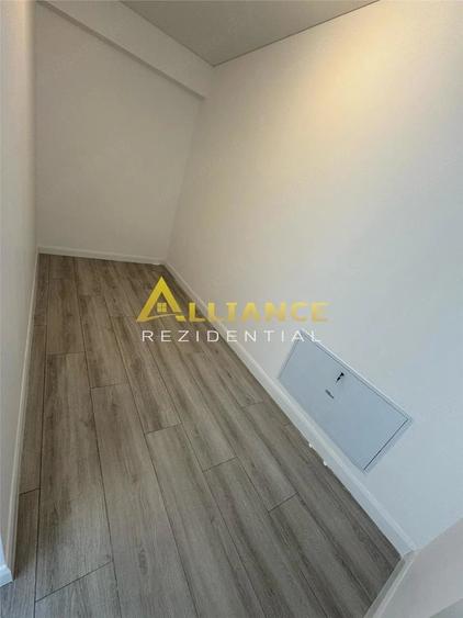 Apartament cu 3 camere în Apărătorii Patriei