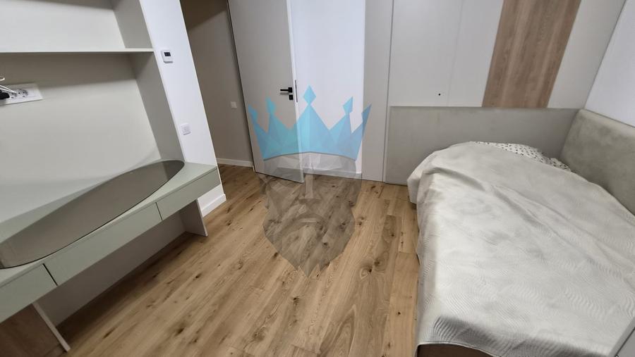 Apartament cu 3 camere decomandat, mobilat în Unirii