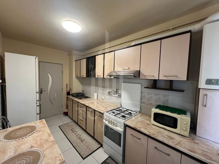 Apartament cu 3 camere decomandat, mobilat în Lazaret