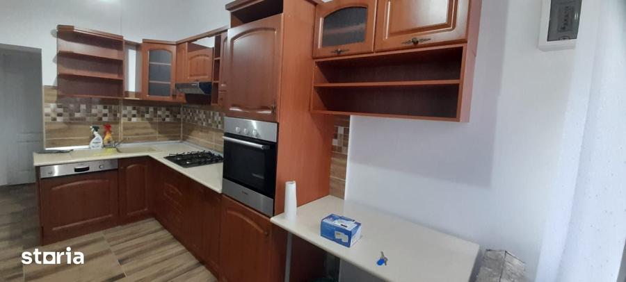 Casă cu 2 camere cu Teren 133 Mp în Orașul Nou