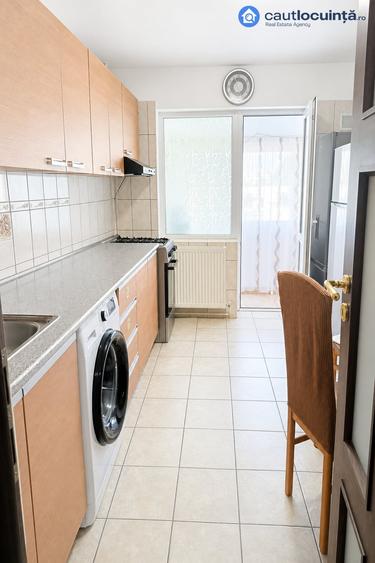 Apartament cu 3 camere în Berceni