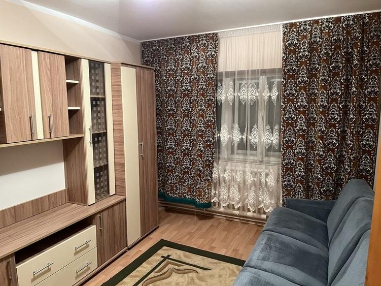 Apartament cu 3 camere decomandat în Sfântu Ilie