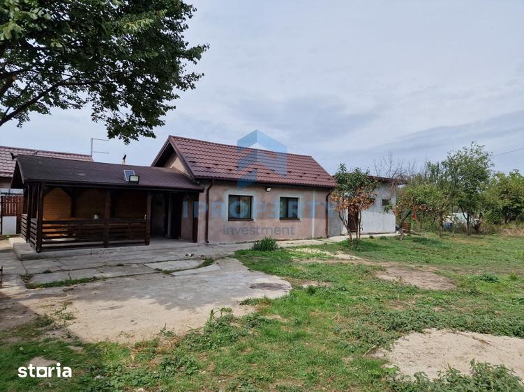 Casă cu 2 camere cu Teren 1700 Mp în Călugăreni