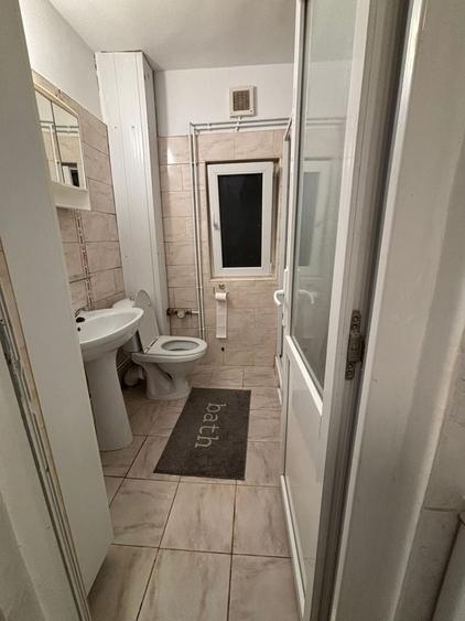 Garsonieră decomandată în Central