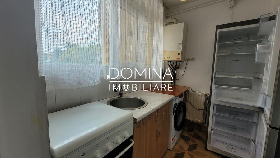 Apartament cu 2 camere decomandat, mobilat în Central