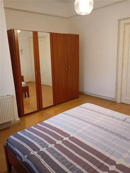 Apartament cu 3 camere circular în Moșilor